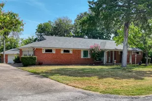 938 Nature Dr, Duncanville, TX 75116 - Photo 2
