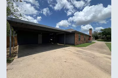 7041 Crosstimbers Lane, North Richland Hills, TX 76182 - Photo 16