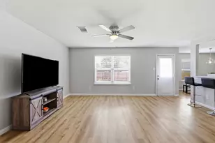 612 Lazy Crest Dr, Fort Worth, TX 76140 - Photo 6