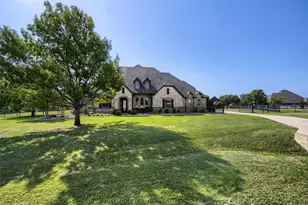 1501 Willow Tree Dr, Fort Worth, TX 76052 - Photo 1
