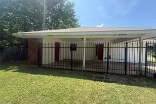 600 & 602 Cedar St, Bonham, TX 75418 - Photo 16