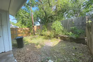 207 Country Bend Dr, Duncanville, TX 75137 - Photo 20