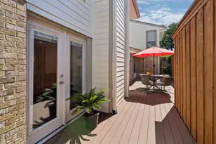 2143 Kessler Ct, Dallas, TX 75208 - Photo 28
