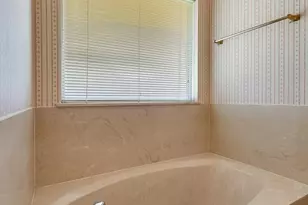 600 Lyndon Dr, Woodway, TX 76712 - Photo 16