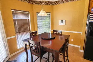 1206 Yukon Dr, Glenn Heights, TX 75154 - Photo 4