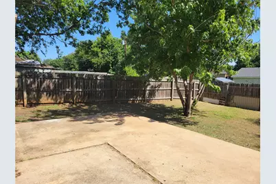 1411 Clearfield Drive, Cleburne, TX 76033 - Photo 18
