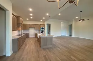 703 Water Side Dr, Van Alstyne, TX 75495 - Photo 8
