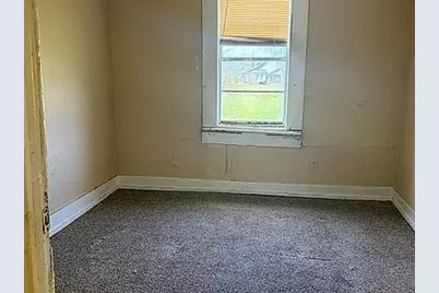 1821 Johnson, Greenville, TX 75401 - Photo 2