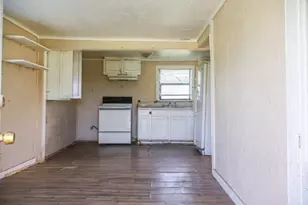 1821 Johnson, Greenville, TX 75401 - Photo 8