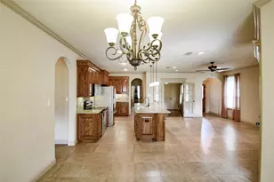 202 Captains Ct, Granbury, TX 76049 - Photo 16