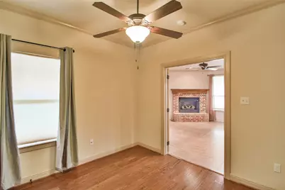 202 Captains Court, Granbury, TX 76049 - Photo 18