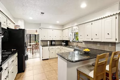 110 Bois D Arc Street, Tom Bean, TX 75491 - Photo 10