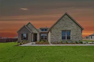 804 Vly Rdg Rd, Van Alstyne, TX 75495 - Photo 1