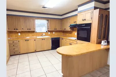 2117 Oakwood Lane, Abilene, TX 79605 - Photo 10