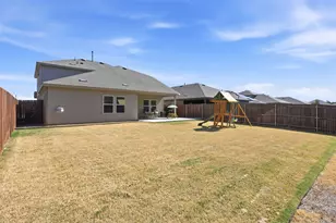 2200 Rustling Oaks Dr, Denton, TX 76209 - Photo 36