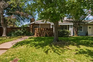 538 Harvest Hill St, Lewisville, TX 75067 - Photo 2