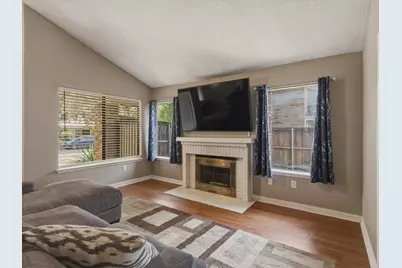 538 Harvest Hill Street, Lewisville, TX 75067 - Photo 6