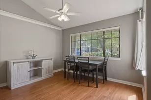 538 Harvest Hill St, Lewisville, TX 75067 - Photo 8
