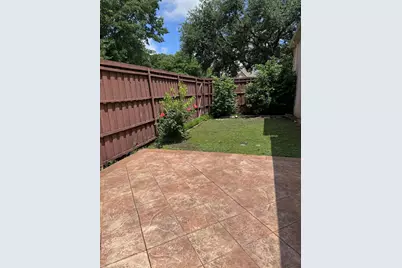 9702 Windy Hollow Drive, Irving, TX 75063 - Photo 22