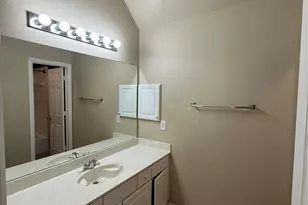 9702 Windy Hollow Dr, Irving, TX 75063 - Photo 16