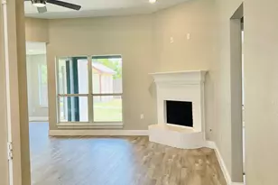 1516 Powder Horn Ln, Arlington, TX 76018 - Photo 2