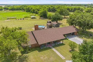 1642 Salesville Rd, Mineral Wells, TX 76067 - Photo 4
