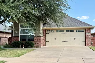 202 Captains Ct, Granbury, TX 76049 - Photo 1