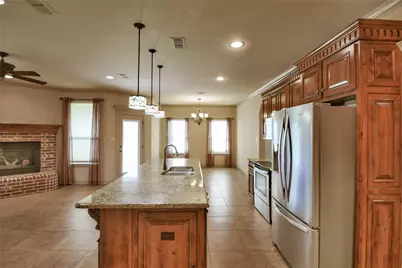 202 Captains Court, Granbury, TX 76049 - Photo 12