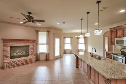 202 Captains Court, Granbury, TX 76049 - Photo 10