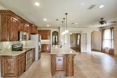 202 Captains Court, Granbury, TX 76049 - Photo 14