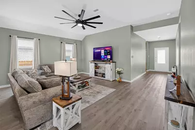 905 Cawthorne Trail, Fort Worth, TX 76108 - Photo 2