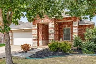 4605 Prairie Crossing Dr, Fort Worth, TX 76244 - Photo 4