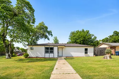5001 Meadowbrook Drive, Fort Worth, TX 76103 - Photo 1