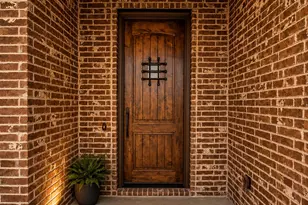 336 El Pescado Ct, Godley, TX 76044 - Photo 4