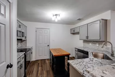 947 Winterstone Drive, Lewisville, TX 75067 - Photo 6