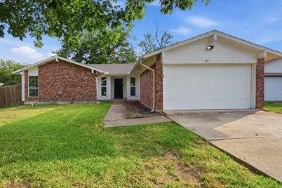 705 Via Avenida, Mesquite, TX 75150 - Photo 2