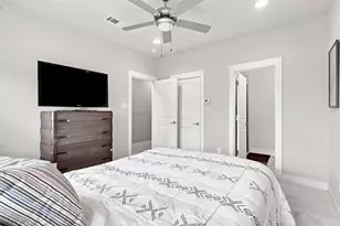 1114 S Adams St, Fort Worth, TX 76104 - Photo 6