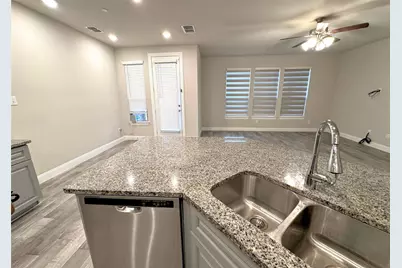 3641 Harebell Drive, Carrollton, TX 75007 - Photo 4