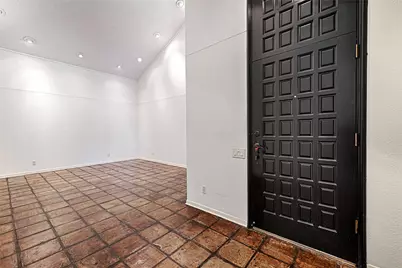 103 W Northgate Drive, Irving, TX 75062 - Photo 12