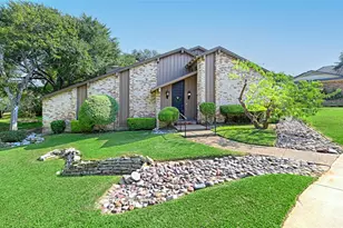 103 W Northgate Dr, Irving, TX 75062 - Photo 2