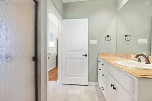 1904 Melbourne Dr, Pantego, TX 76013 - Photo 22
