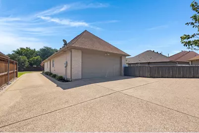 1904 Melbourne Drive, Pantego, TX 76013 - Photo 34