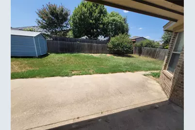 205 Willow Creek Drive, Weatherford, TX 76085 - Photo 10
