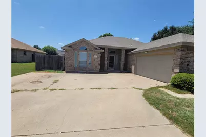 205 Willow Creek Drive, Weatherford, TX 76085 - Photo 1