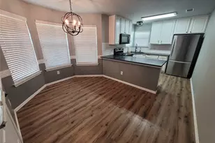 205 Willow Creek Dr, Weatherford, TX 76085 - Photo 4