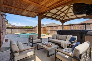 221 Flatwood Dr, Little Elm, TX 75068 - Photo 4