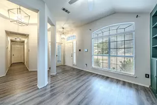7105 Stephanie Ct, North Richland Hills, TX 76182 - Photo 10
