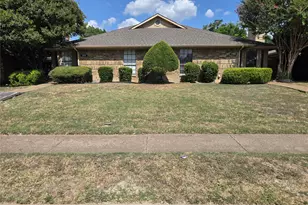 11912 Garden Terrace Dr, Dallas, TX 75243 - Photo 2