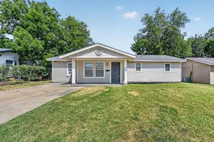 1022 Denton Dr, Euless, TX 76039 - Photo 2