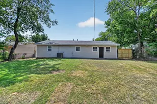 1022 Denton Dr, Euless, TX 76039 - Photo 30